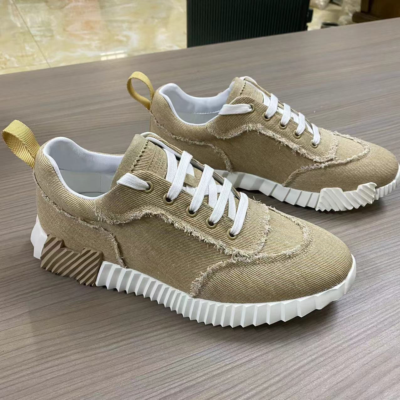 25 New Washed Denim Lace-Up Casual White Shoes Couple Running Shoes Sports Shoes Foreign Trade Men