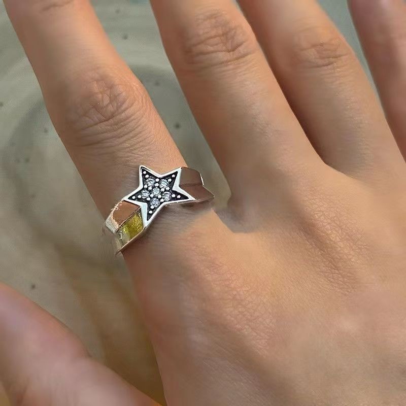 Irregular Pentagram Ring With Sparkling Diamonds Vintage Star_voghion.com