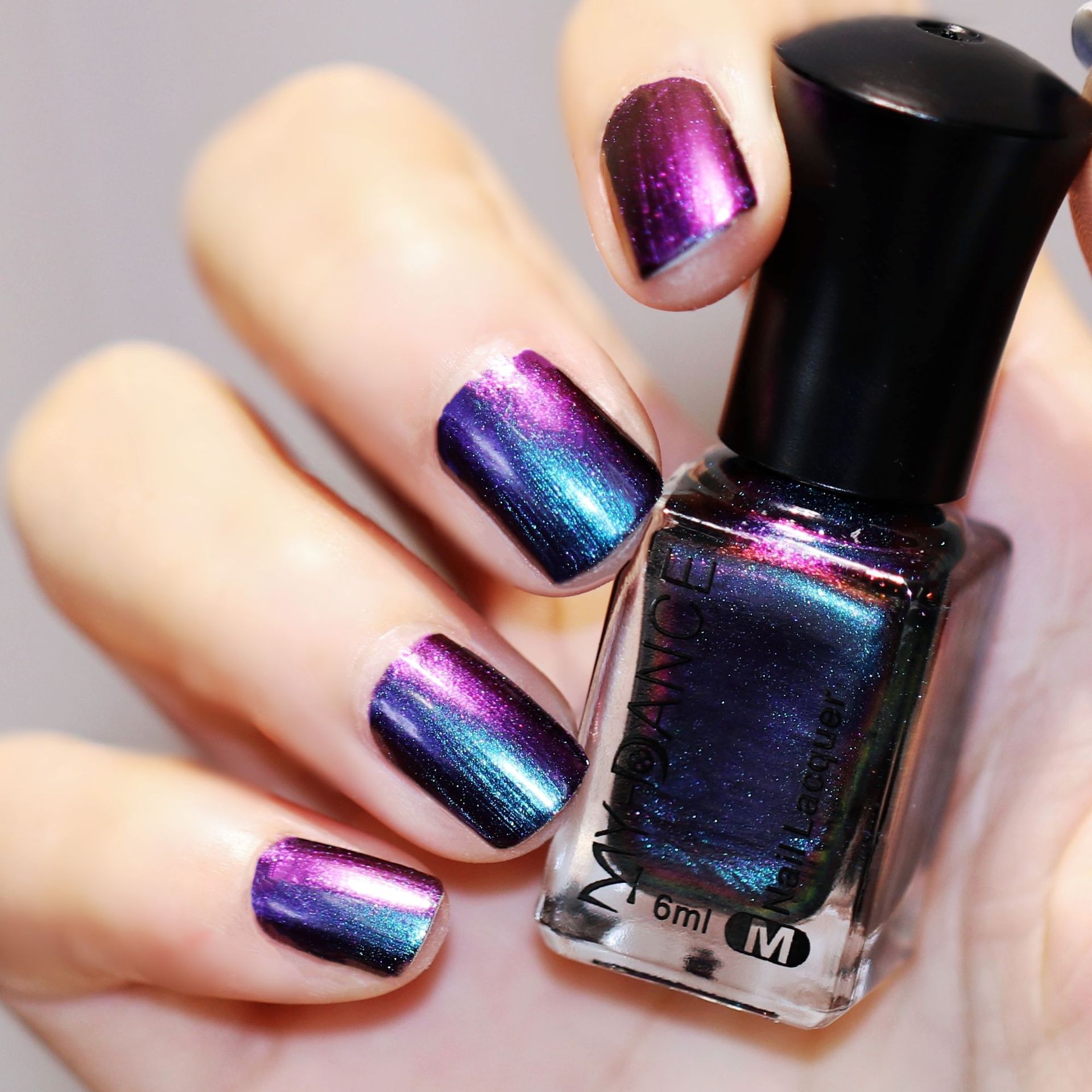 Nuevo esmalte de uñas camaleón aceitoso no pelado insípido de larga duración sin hornear fábrica al por mayor Internet celebridad cielo estrellado manicura