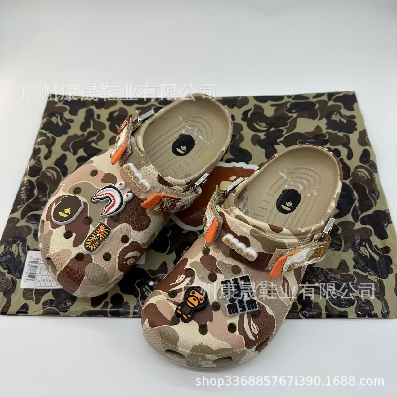 25 nuevos zapatos de agujero CROSS zapatos perezosos negro azul verde rosa tendencia de verano zapatillas casuales de pareja