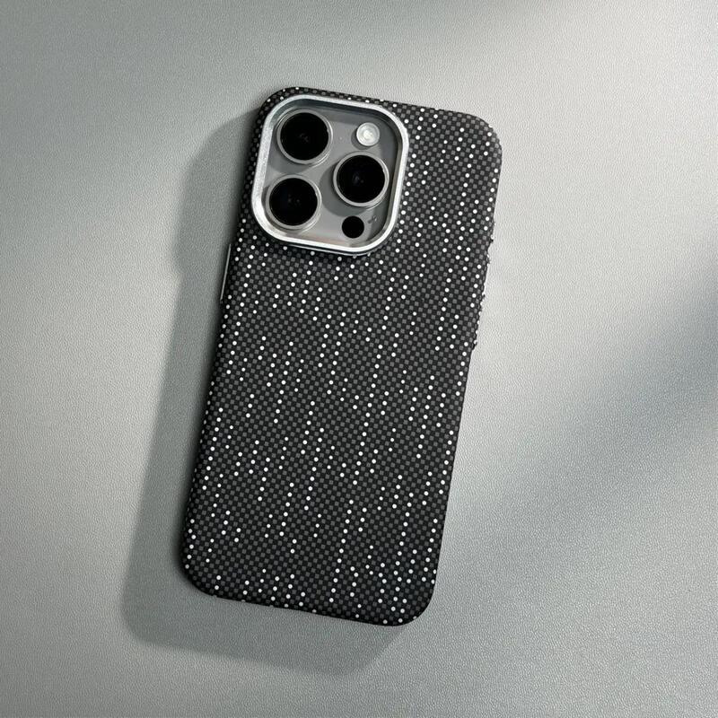 ケブラー炭素はiphone16 promax携帯電話のフロストリンゴ15の転倒防止繊維の紋様の磁気保護カバーを適用します。|undefined