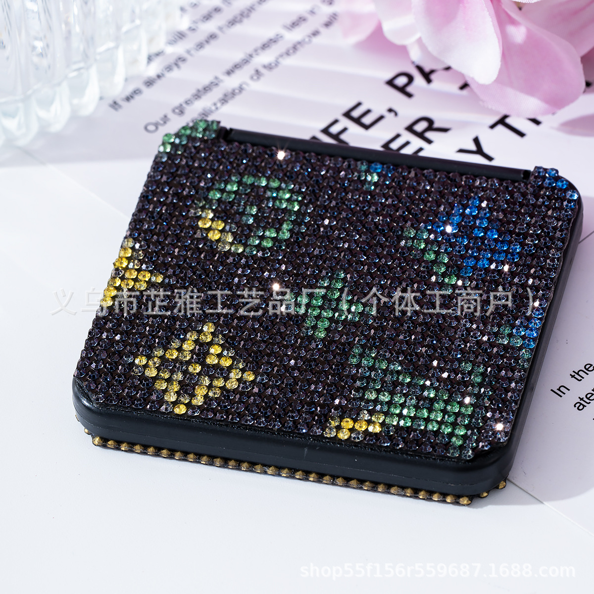 Espejo de maquillaje portátil de moda con incrustaciones de diamantes de imitación Espejo de maquillaje Regalo Espejo cuadrado plegable portátil Espejo plegable de doble cara de mano lote