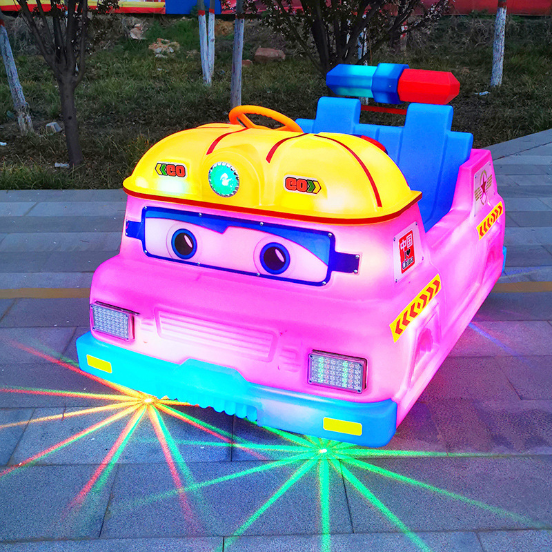 Vehículo todoterreno al aire libre para niños karting eléctrico mayorista para dos personas puede sentarse en línea cuadrada popularidad de los fabricantes de automóviles de choque
