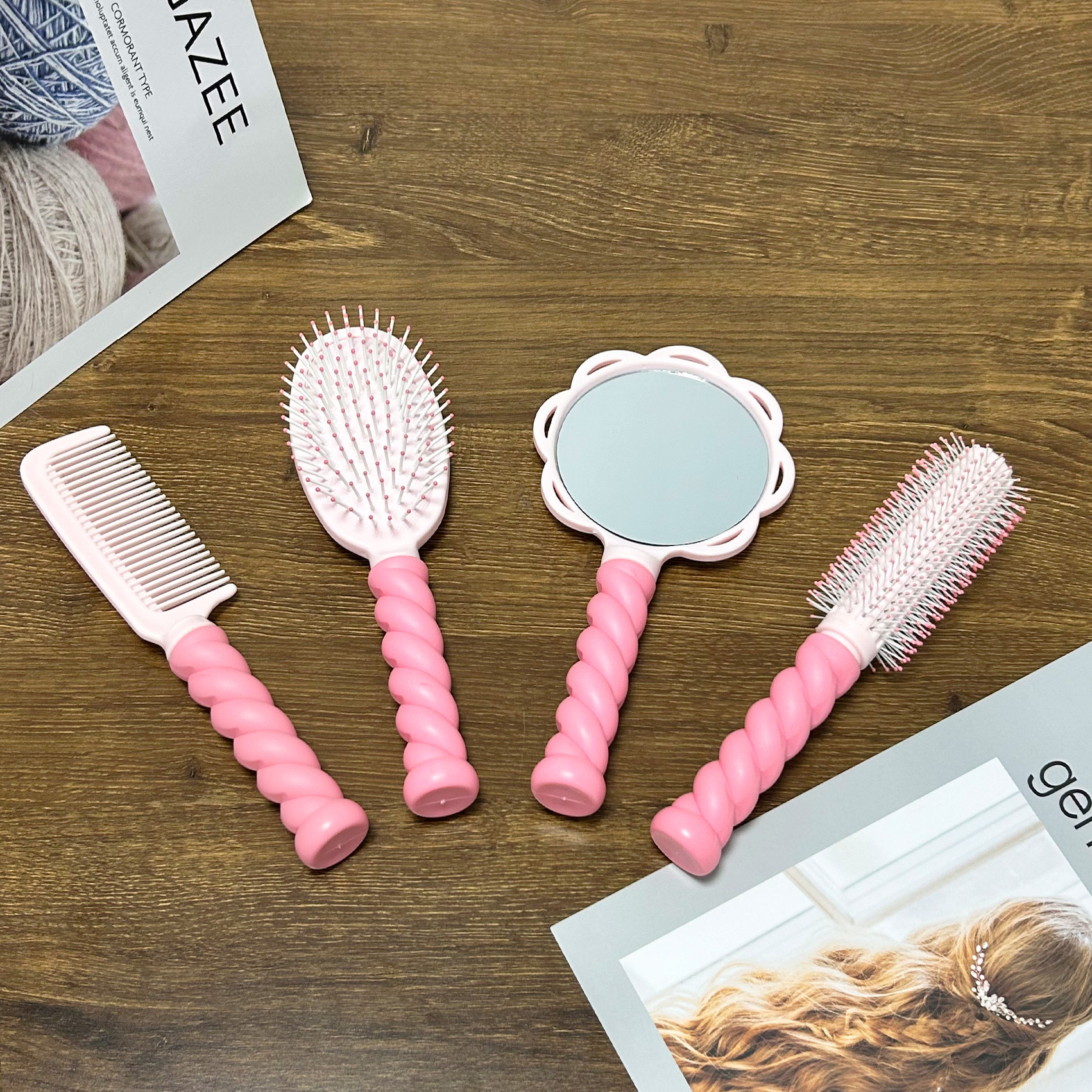 Nuevo conjunto de cuatro piezas pein espejo combinación de dibujos animados portátil damas cojín de aire airbag masaje cabello peinero cuidado del cabello