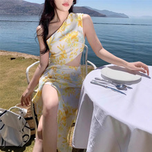 性感斜露肩碎花露腰连衣裙女士夏季泰国跨境三亚海边度假沙滩长裙