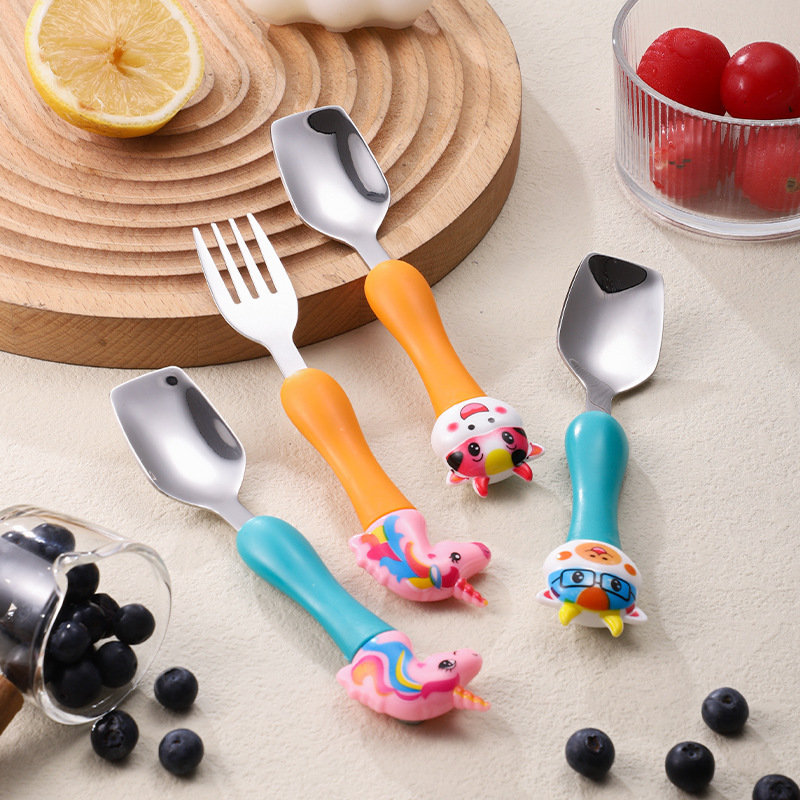 304 stainless steel children's tableware, cute piglet creative cartoon anti-scalding spoon, household spoon and fork four-piece set in a box 304 stainless steel children's tableware, cute piglet creative cartoon anti-scalding spoon, household spoon and fork four-piece set in a box
