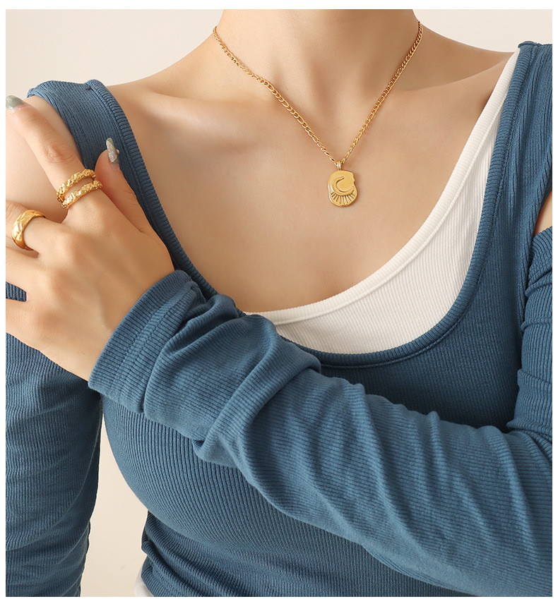 Moon square necklace titanium steel plated 18K gold color clacivle chain