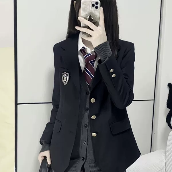 Black [Send Badge]