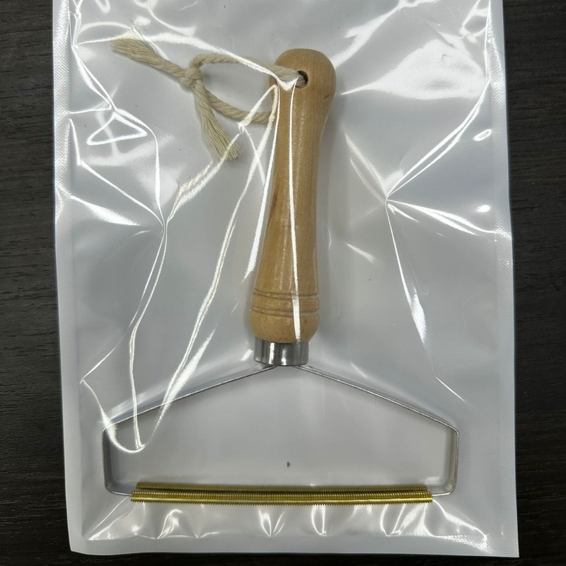 毛を剃る器の手動の震える音は同じです。衣類の洗濯店の毛を傷つけません。コートの服の刀の両面は毛玉の神器に行きます。|undefined