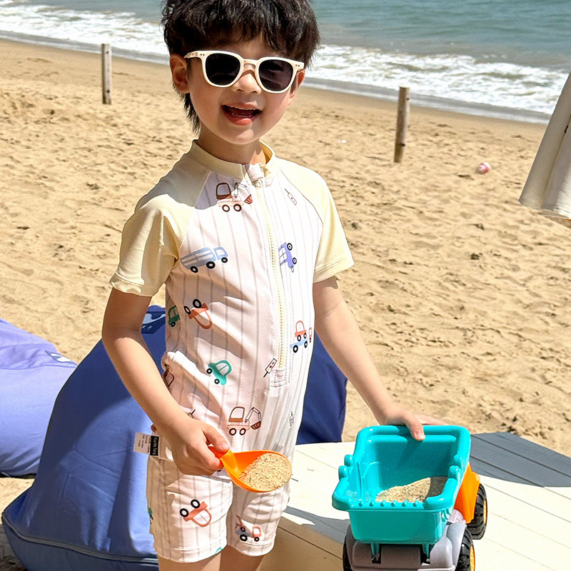 Summer new children's swimsuit one-piece short-sleeved quick-drying swimsuit cartoon car hot spring beach holiday swimsuit