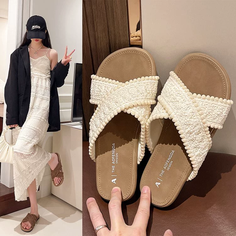 Женские пляжные сандалии в стиле ретро-бохо для отдыха на море летом 2025 года