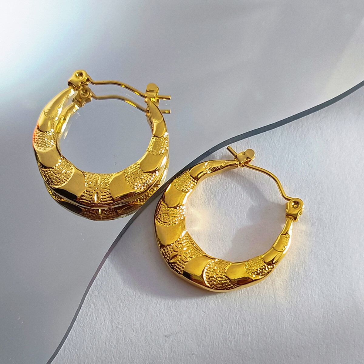 European American Best Selling High End Stainless Steel Versatile U Shape Earrings 18K Real Gold Plating detail image 7