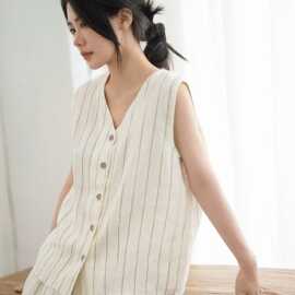 简梦纯亚麻数码色织老钱马甲 2026夏季新款 V领木扣上衣女2658