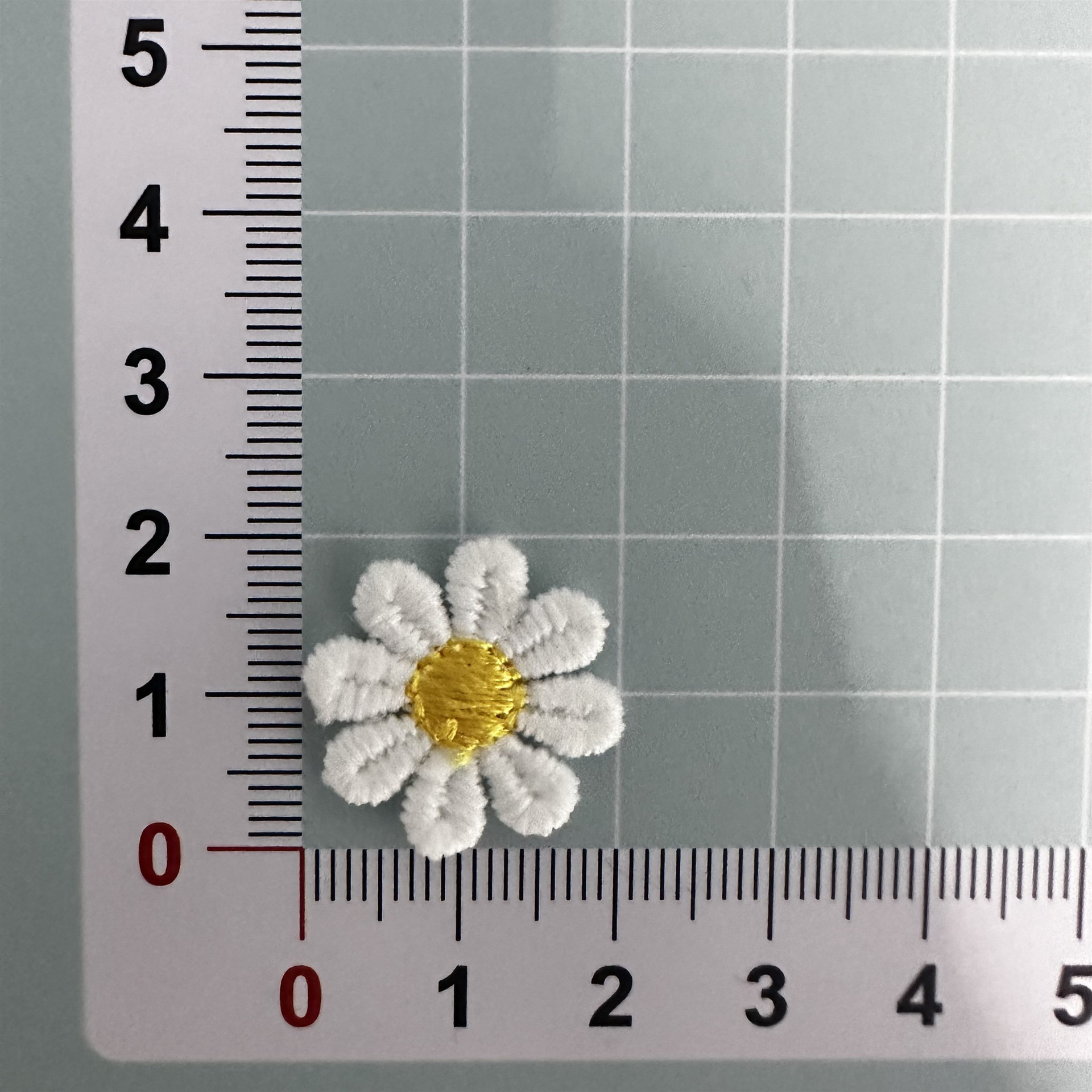 xj339 8개의 꽃잎 2.0cm
