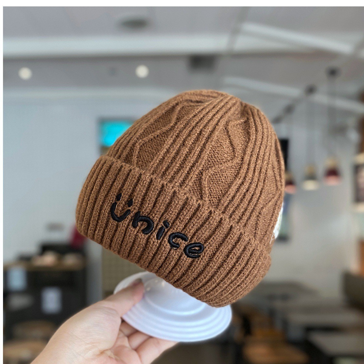 Nice knitted hat-caramel color / 43-46cm/reference age 5-12 months + one size fits all