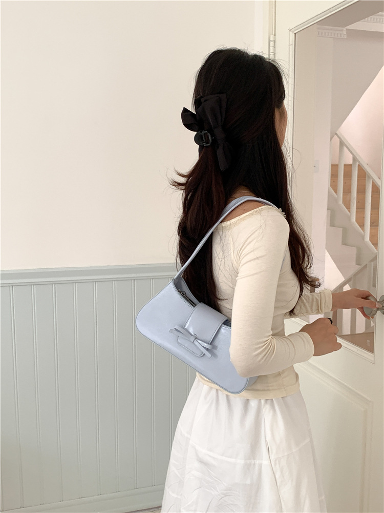 Borsa a tracolla singola rossa da donna 2024, nuova versione coreana, alla moda, minimalista, con fiocco sottobraccio_voghion.com