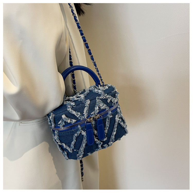 Bolso de mano con borlas de diseño exclusivo, bolso cuadrado pequeño para mujer, modelo nuevo 2024, bolso bandolera con cadena, diseño de cadena image 7