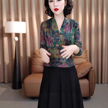 一件代发直播爆款复古长袖洋气T恤印花圆领女士中年印花妈妈装女