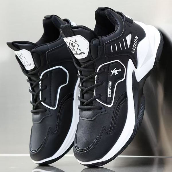 Demi-season breathable shoes