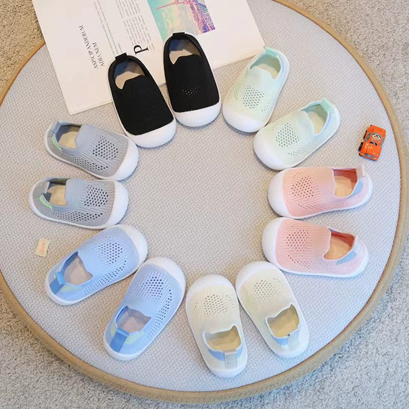 Детские ходунки на мягкой подошве нескользящие и дышащие носки обувь для мужчин и женщин