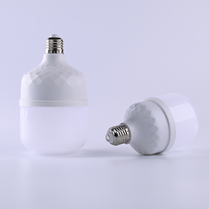 Lámpara LED personalizada de amplio voltaje transfronteriza iluminación doméstica B22 bayonet E27 tornillo bombilla de ahorro de energía super brillante