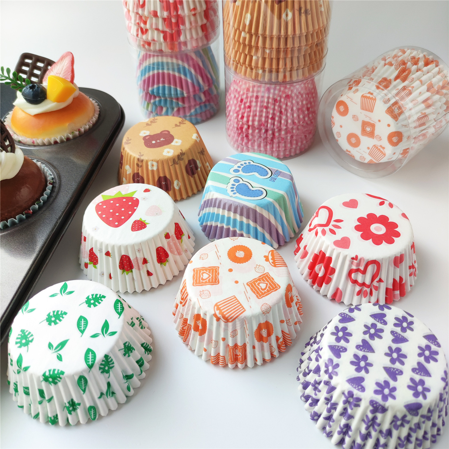 100 pcs / caja Xue Mei Niang soporte de papel para pastel medio soporte de papel para hornear tazas de papel muffin relleno soporte de papel a prueba de aceite