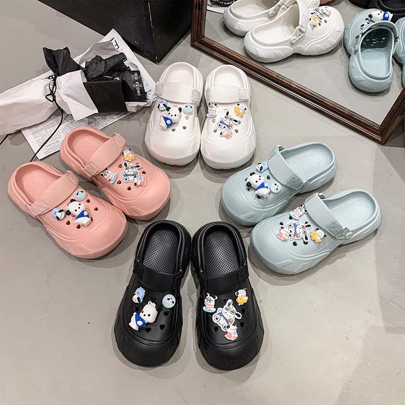 Nuevos zapatos con agujeros, accesorios de bricolaje, zapatos superiores de dibujos animados tridimensionales, decoración de flores, suela gruesa EVA, zapatillas de Baotou antideslizantes y resistentes al desgaste