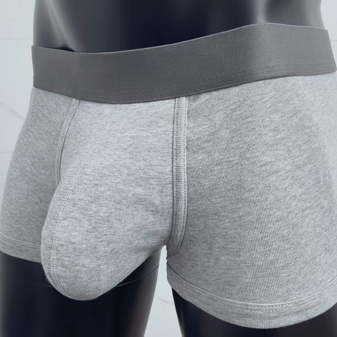 Men's Underwear, Combed Cotton U-Convex Sports Boxer Briefs, Simple and Comfortable, Solid Color, Skin-Friendly, Youth Boxer Shorts
