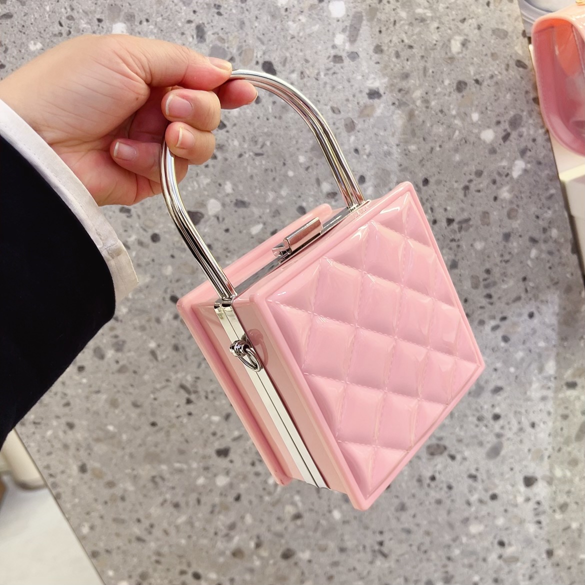 2025 New cross-border foreign trade women's bag, retro chain mini jelly bag opening red envelope box bag undefined