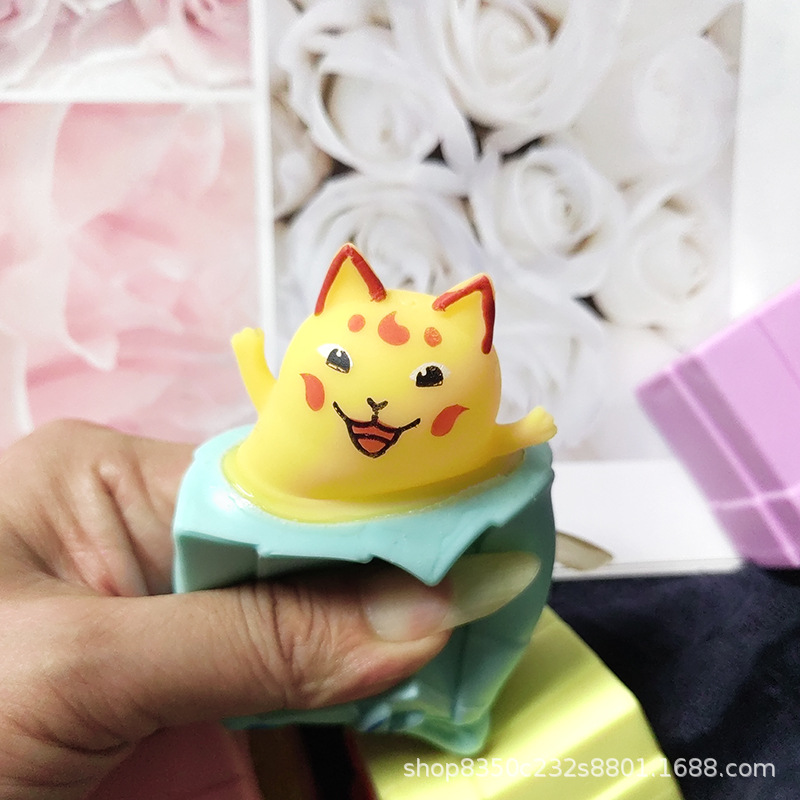 Caja de regalo taza de compresión creativa al por mayor para atraer la fortuna gatos puestos de juguetes de oficina alivio de presión creativo