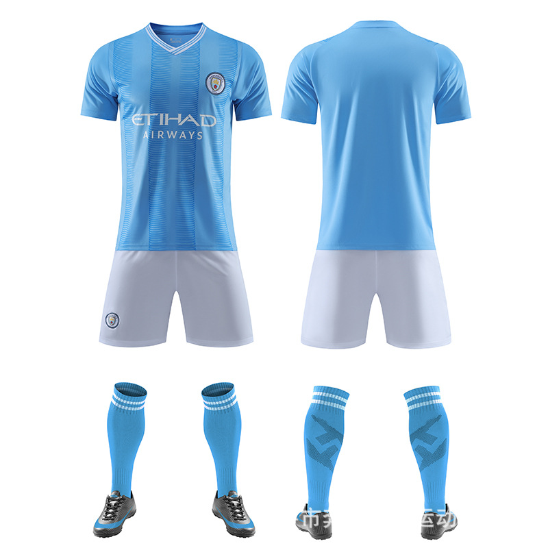 24-25 Manchester City en casa