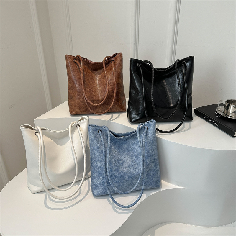 大容量托特包复古油蜡皮休闲大包包女2024新款夏季时尚腋下单肩包