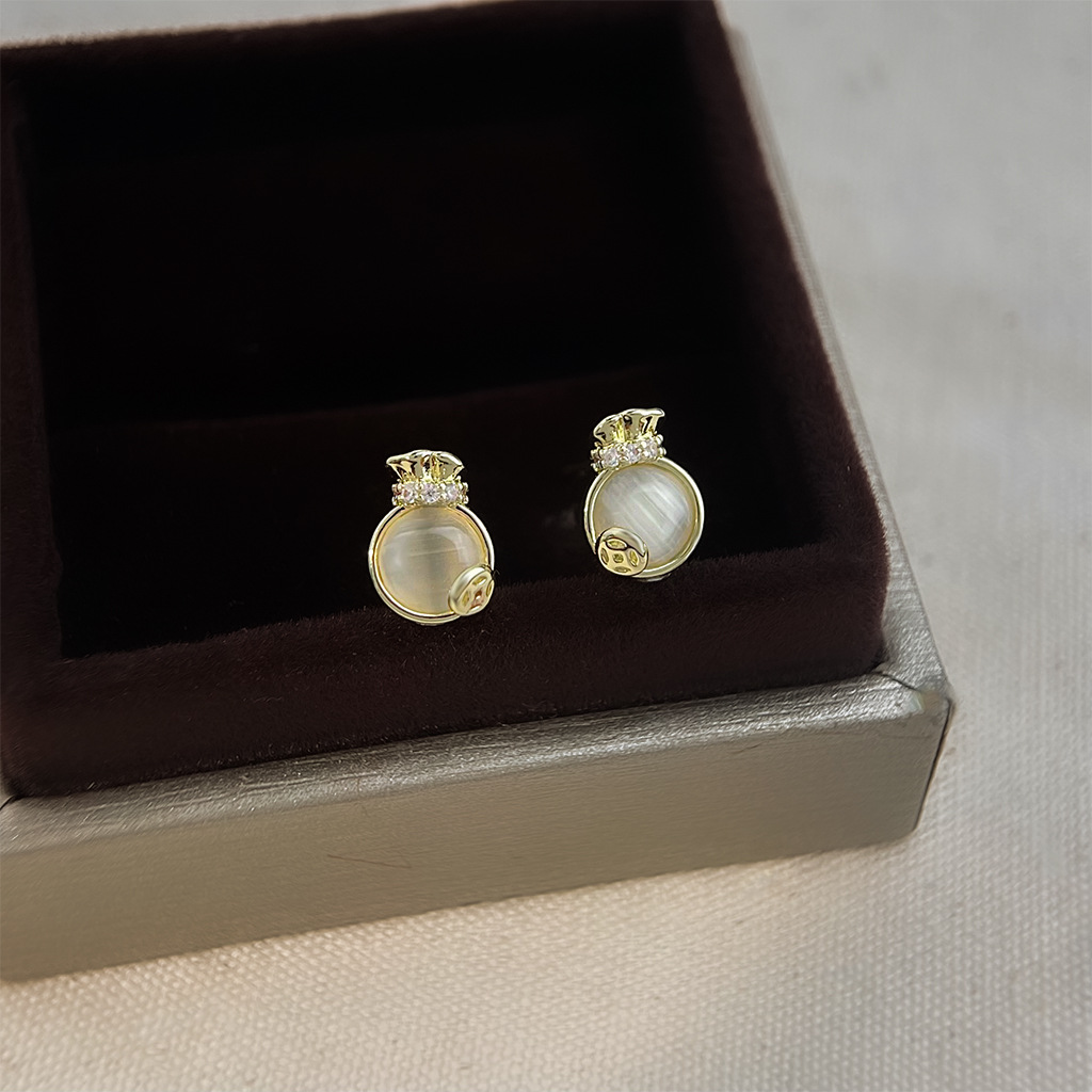 耳语1-恢复的_0000s_0007_组 8 拷贝 2.jp