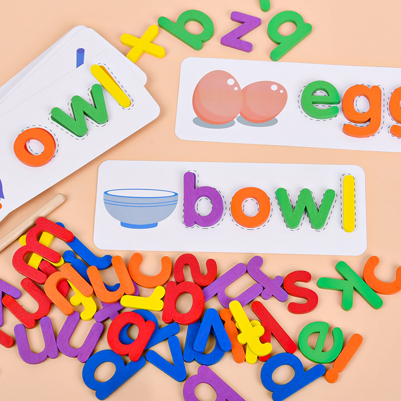 Rompecabezas de madera Juego de ortografía de palabras para niños 26 letras en inglés Educación temprana Puzzle Práctica de ortografía de palabras cognitivas