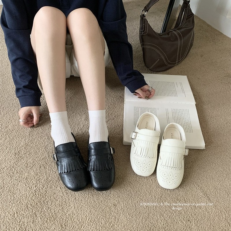 高端女鞋2025新款时髦流苏皮带扣雕花平底鞋女玛丽珍乐福鞋|undefined