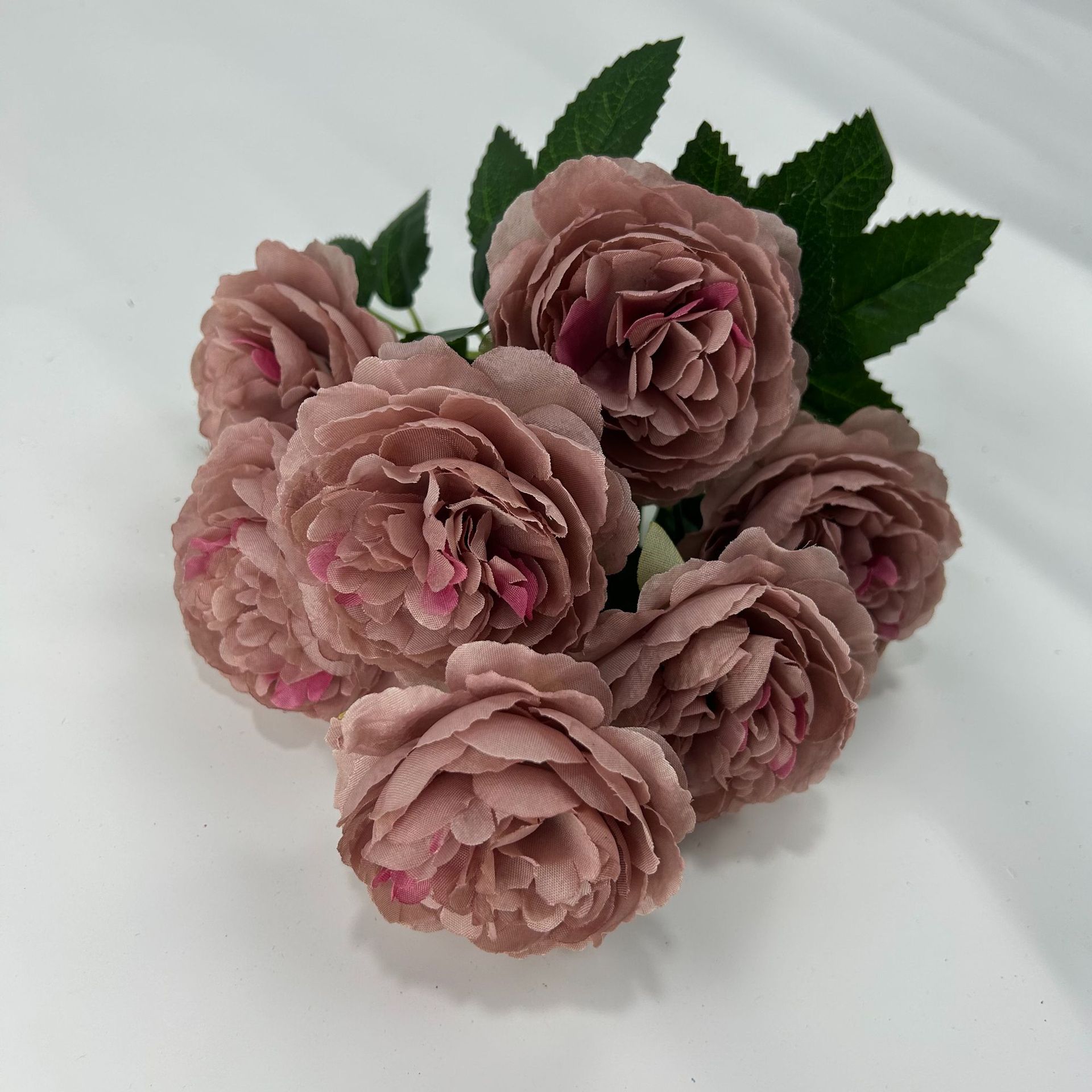 회색 보라색