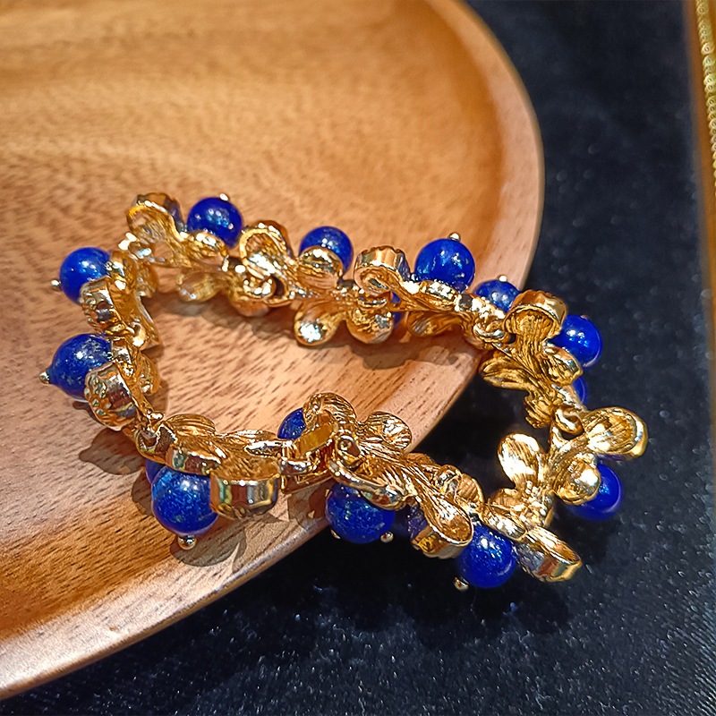 Retro fashionable elegant design golden copper blue pendant