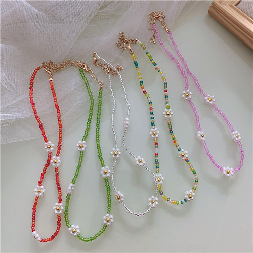 Korean retro colorful beaded necklace Korean style girl pearl flower necklace ins style zou chrysanthemum necklace for women