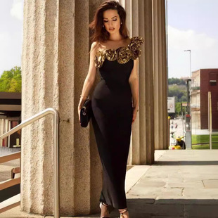 �¿����w��ɫ����μ���ξX���B��ȹ�r�Ѓ����Ɍ����Q�羳Ů�b