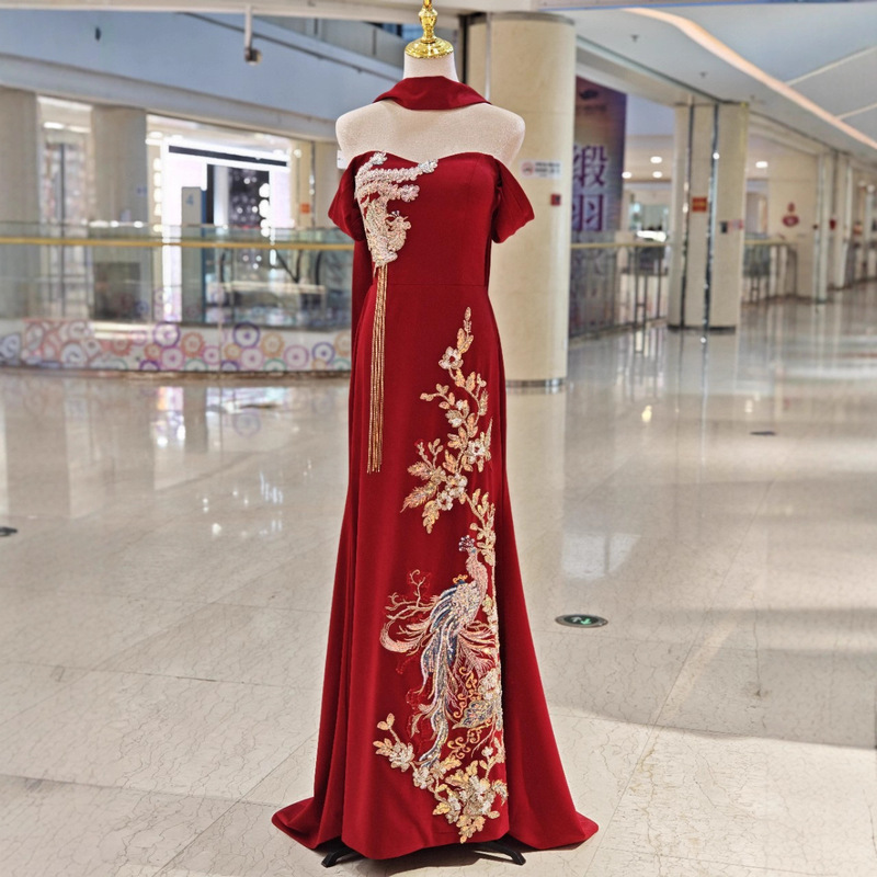 Vintage Qipao 2026 New Improved Version for Young Women, Extended Length, Slim Fit, Blue Fishtail with Train, Hanfu for Runway Show