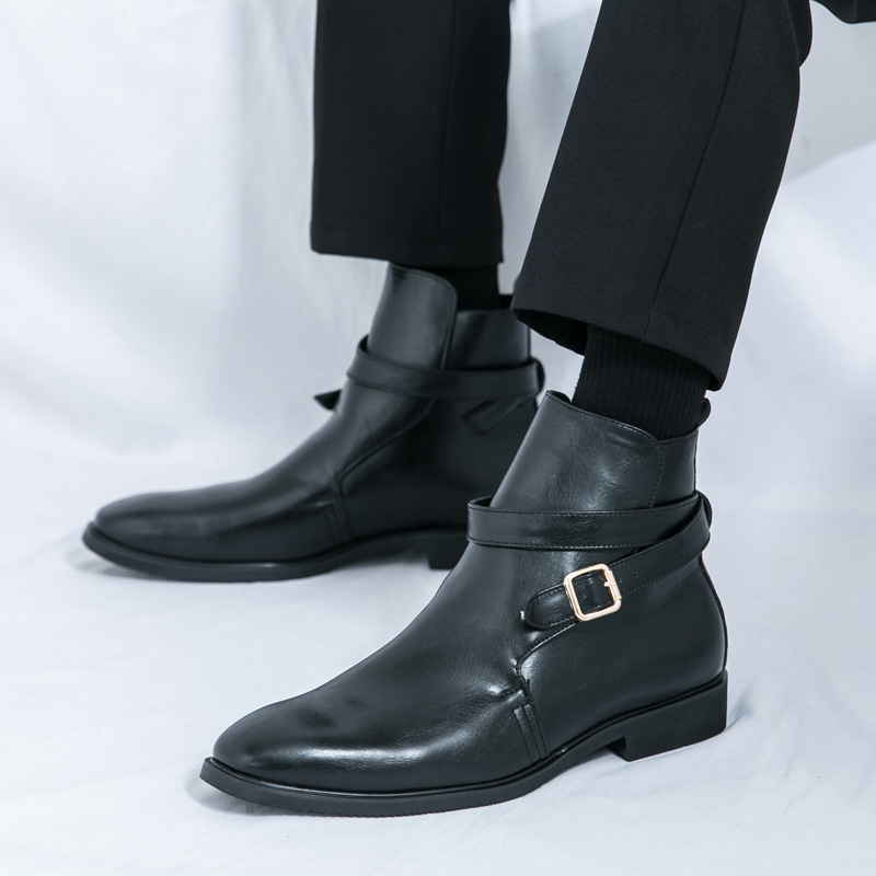 Zapatos de cuero transfronterizos de alto nivel para hombres, zapatos casuales de hebilla de moda británica, zapatos casuales de punta, zapatos comerciales de tamaño grande para hombres antideslizantes