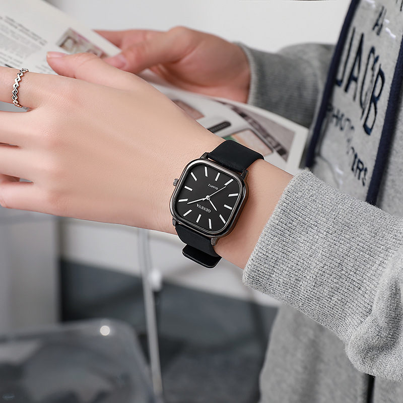 New Student 22 Men's and Women's Belt Korean Version Temperament INS Style Minimalist Square Quartz Watch_voghion.com