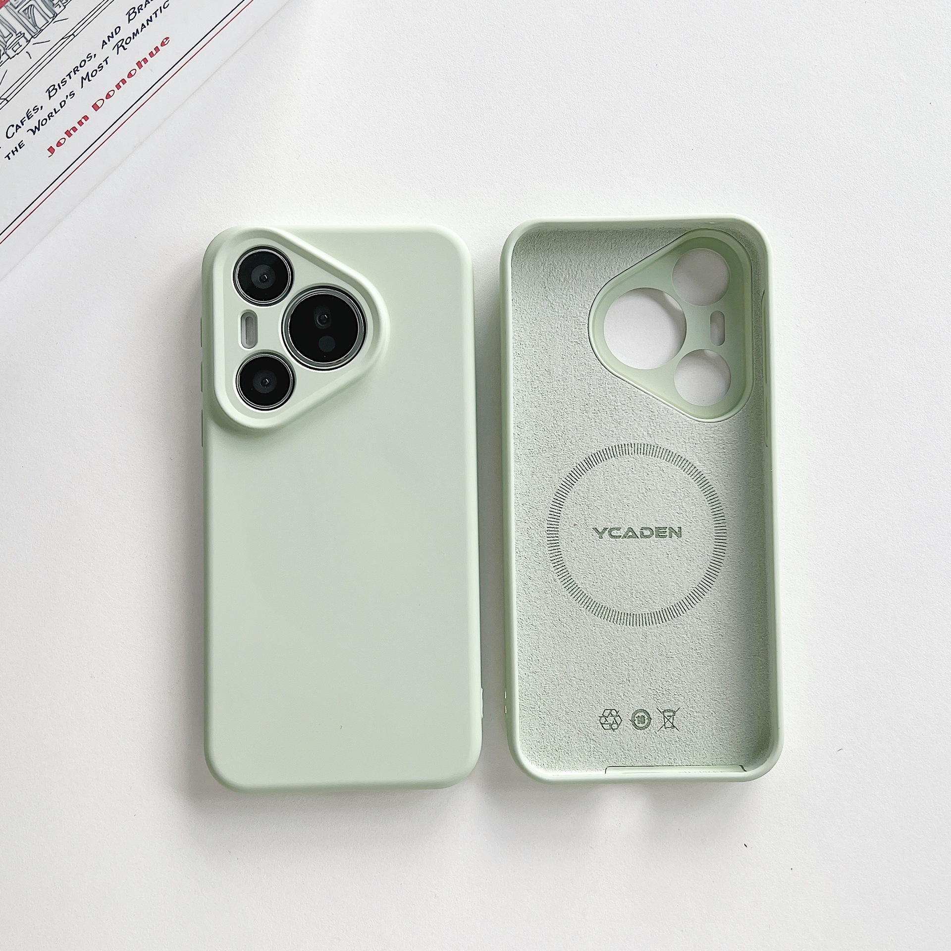 Grass green + [magnetic suction]