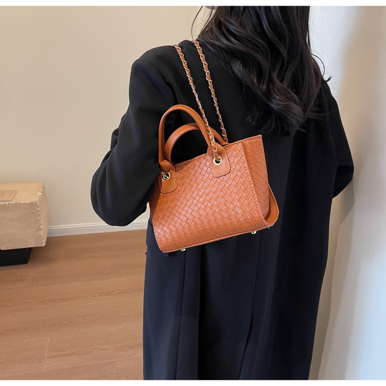 Women's Small Chain Shoulder Bag Quilted Square Handbag Elegant_voghion.com