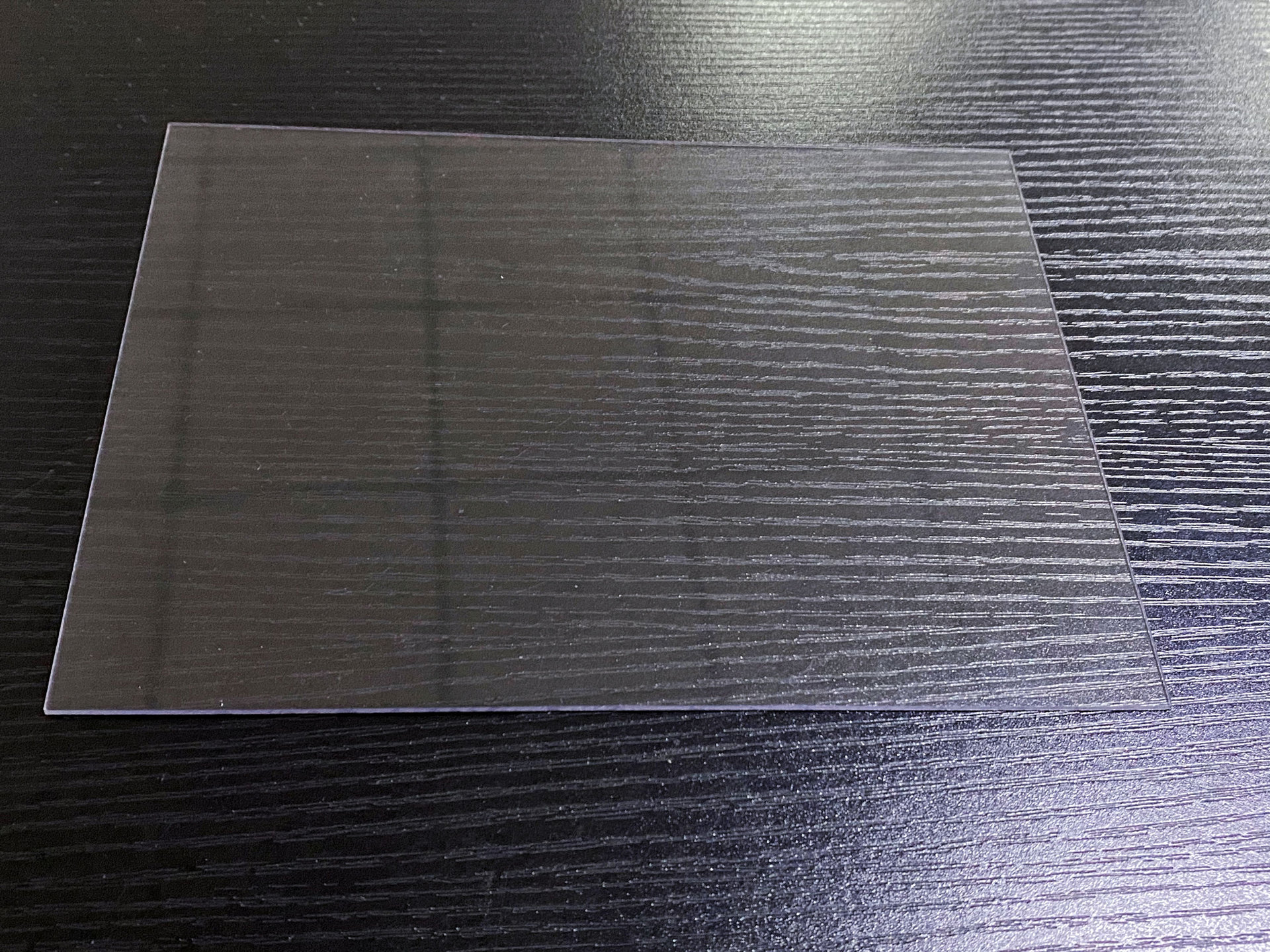 PC透明材料 耐候性佳 尺寸稳定性好 挡板 电话亭广告牌展示展览用