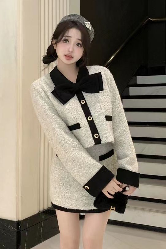 高级名媛毛呢短款外套女春秋季2024新款包臀裙小香风套装两件套