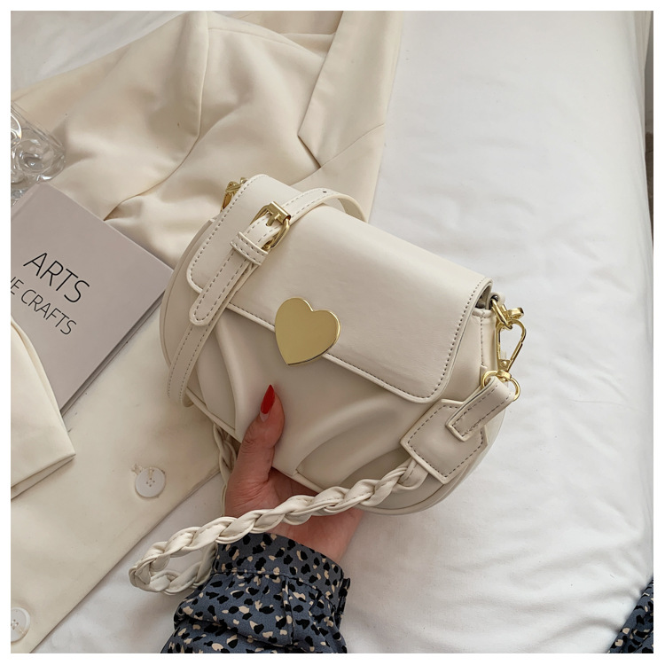 Wholesale Heart Buckle Fold One-shoulder Messenger Small Round Bag Nihaojewelry display picture 100