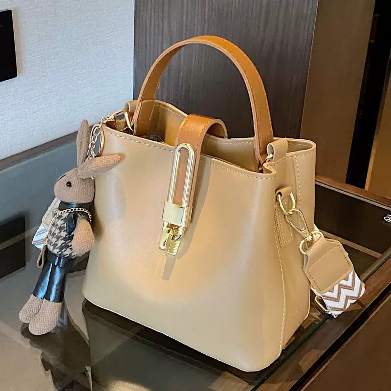 Capacious shoulder bag, universal straps, one-shoulder bag, high-quality style