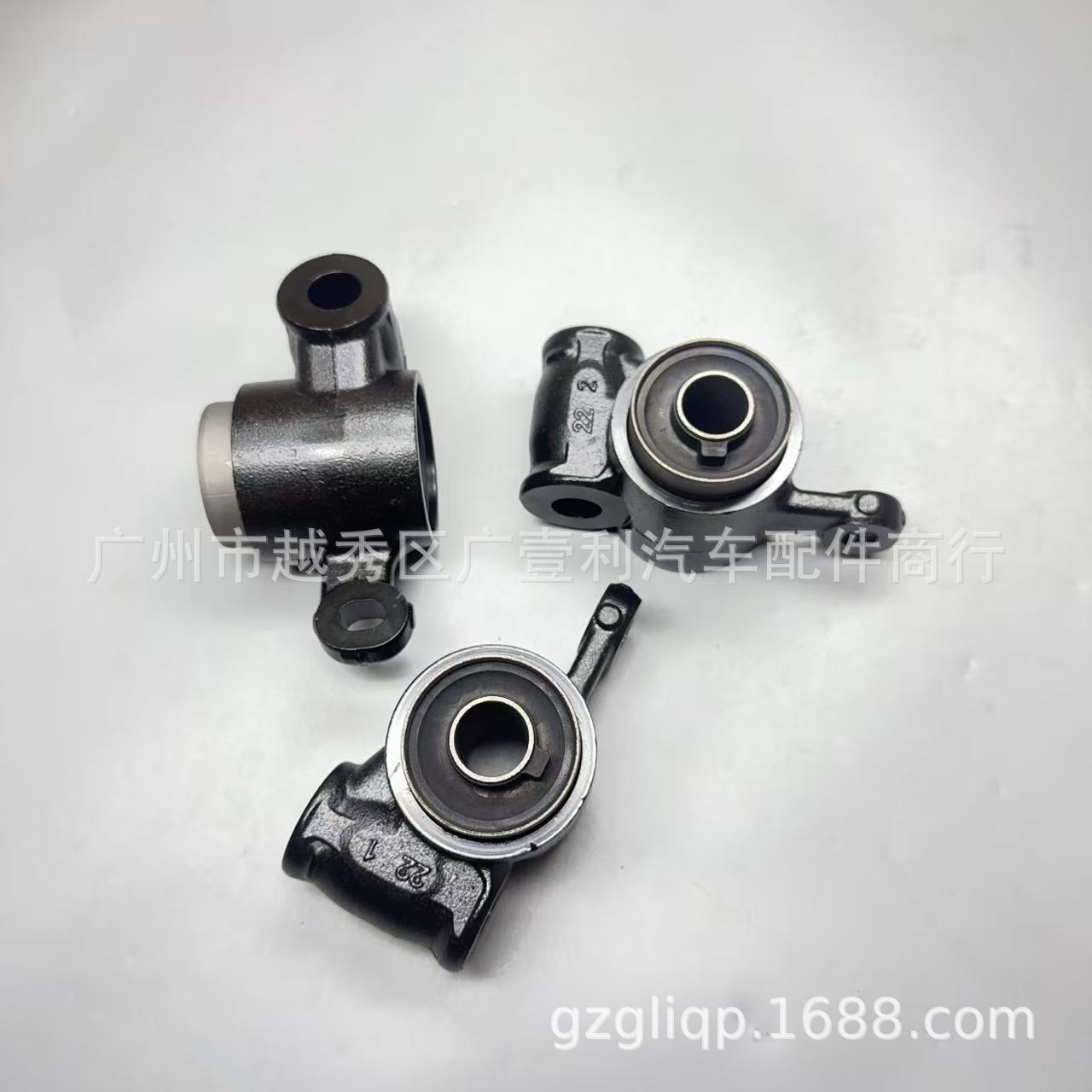 Suitable for Mazda CX-5 lower suspension rubber KD35-34-350C KD35-34-350D KD5334350E left