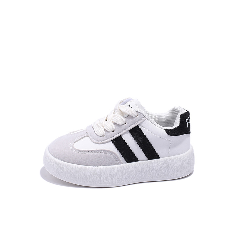 Zapatilla de deporte para niños 2023 otoño nuevo estilo coreano zapatos casuales para niñas zapatos de entrenamiento alemán para niños zapatos pequeños para bebés de fondo suave